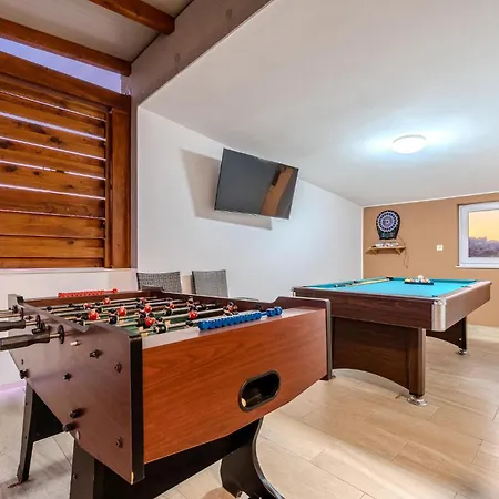 Casa de Férias In With Sauna Vir